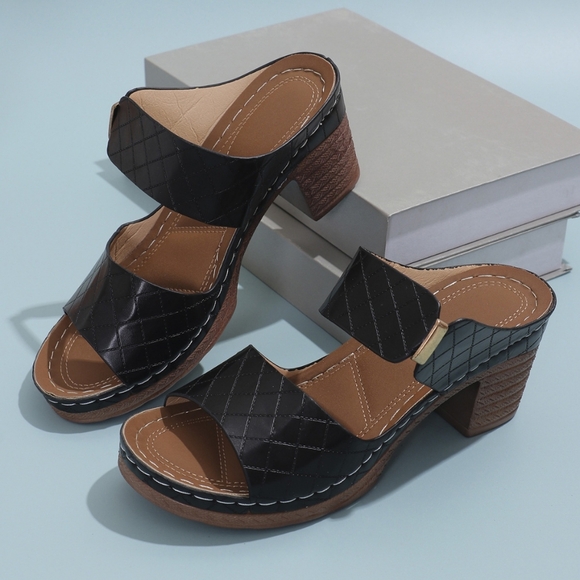 Women's PU Leather Suede Block Heel Sandals - Picture 4 of 4